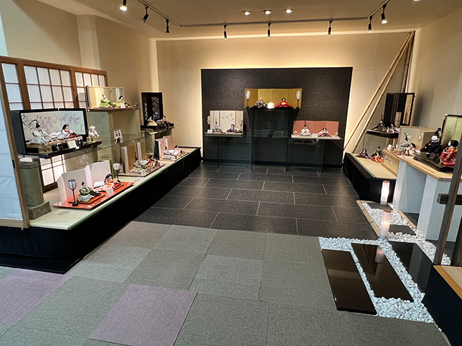 人形のキャッツアイ